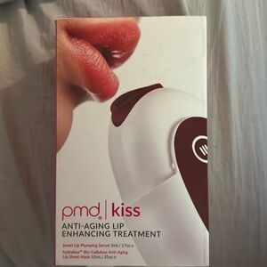 PMD kiss lip enhancer